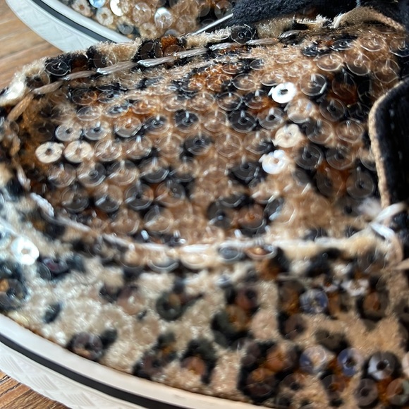 ARIZONA JEANS SEQUIN LOAFERS 6-1/2 - Picture 7 of 7